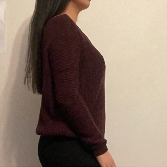 ๐ Streetwear Society Burgundy Knit Sweater โ Womenโs Small ๐ - Picture 3 of 9